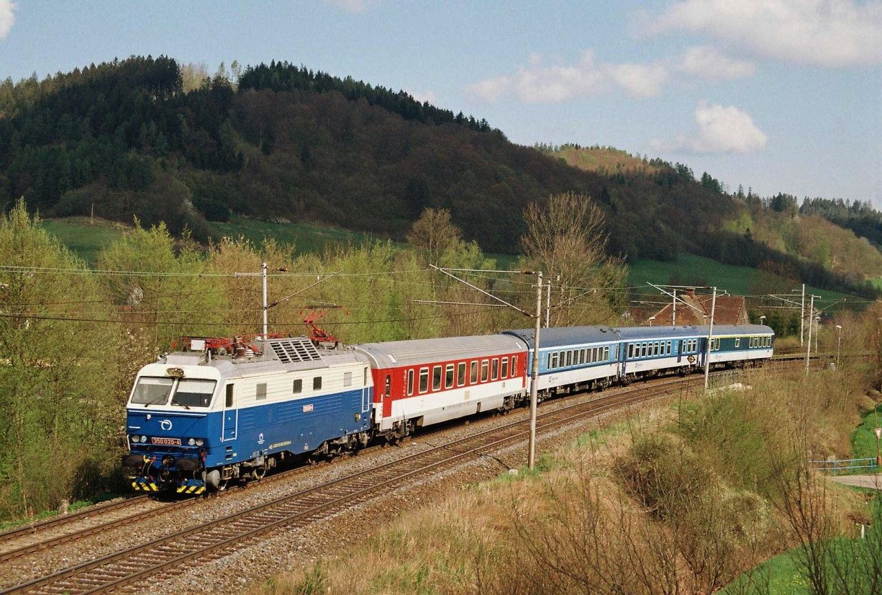 350.020 Leskovec 8.5.2021, Ex 121