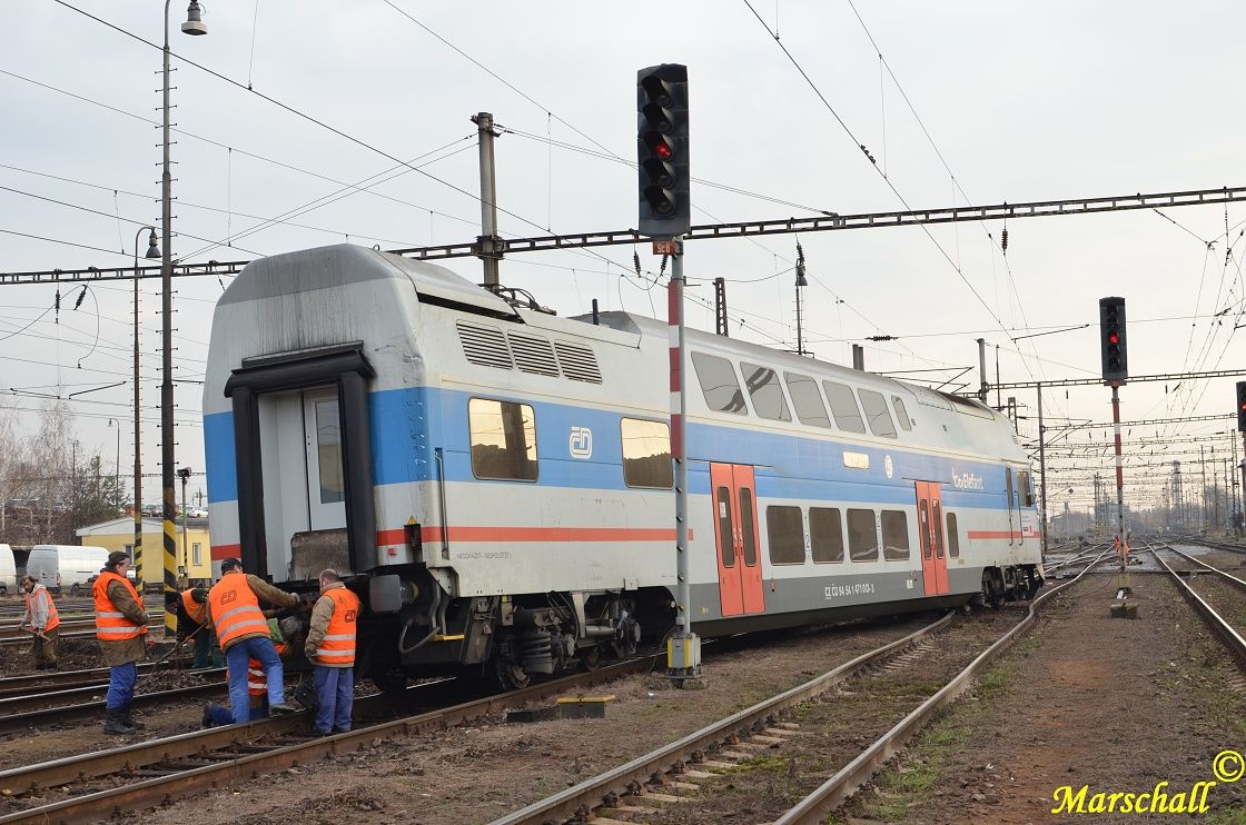 471 013-3_-_26.11.2011-_-DKV Praha_st.Nymburk.