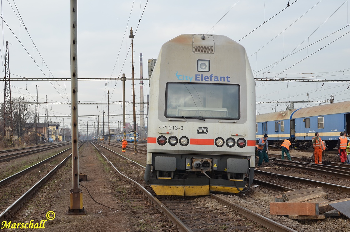 471 013-3_-_26.11.2011-_-DKV Praha_st.Nymburk.