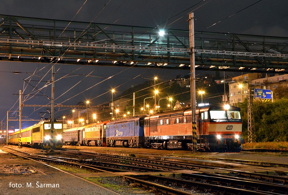 749 121 + 018 + 008_Sv 125991_Praha Smchov spolen ndra_15.9.2013