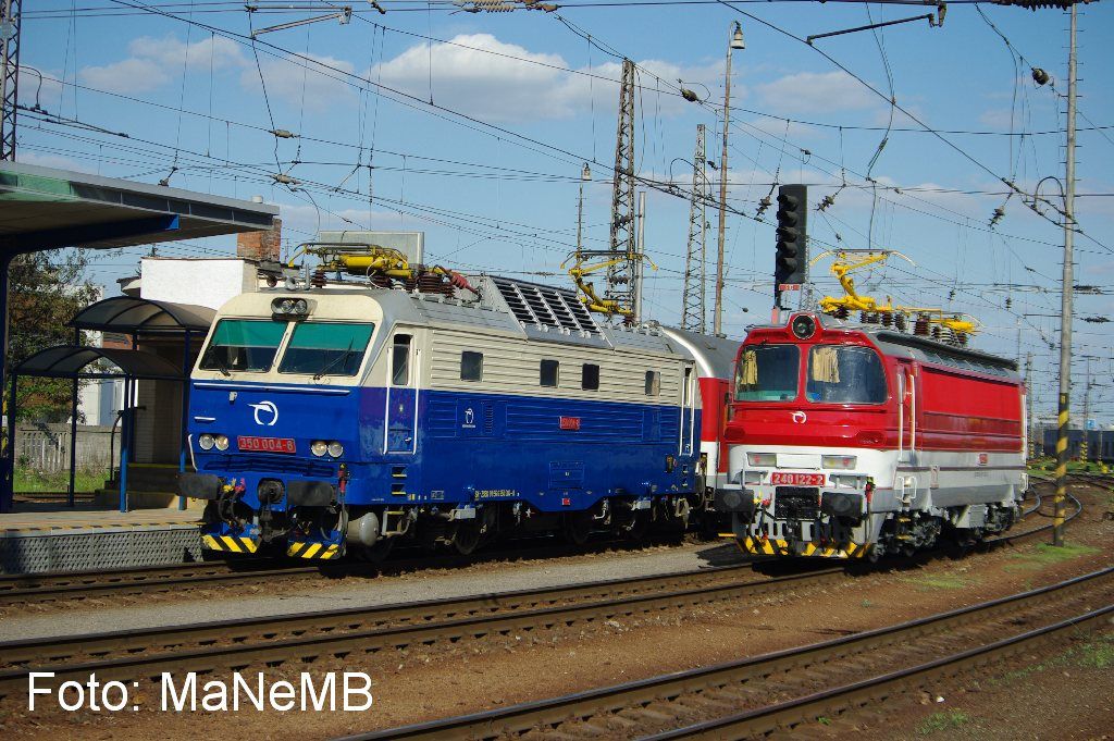 350 004 a 240 122 - 28.4.2010 Bratislava hlavn