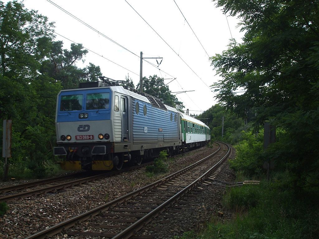 163 069 R 859 Krakono - AHR Kran (18. 7. 2011)