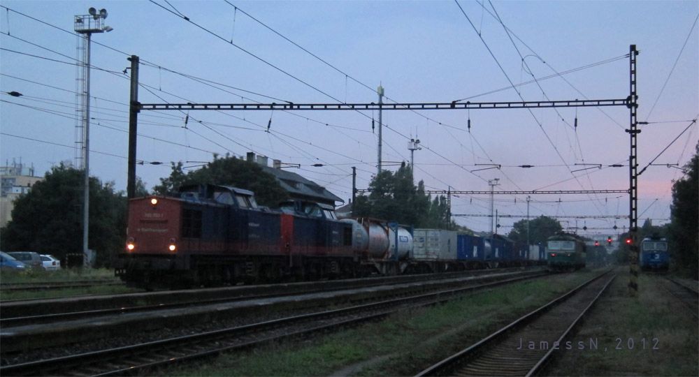 MTR 745.702+701 s krtkm Nex (hdm z Duisburgu), Hostiva