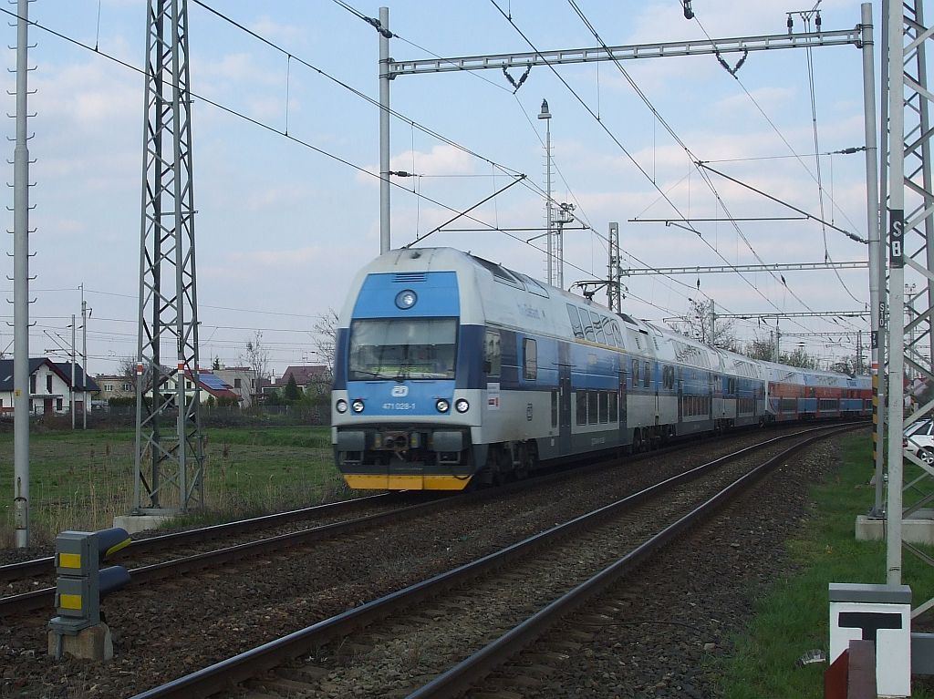 471 028 Os 5834 - Lys n. L. (17. 4. 2012)