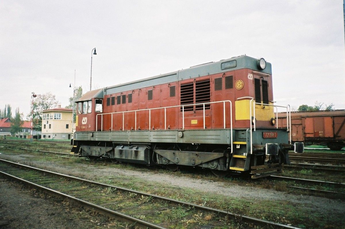 721.168 Velk Hektor v rakovnick st. na zloze 25.10.2001