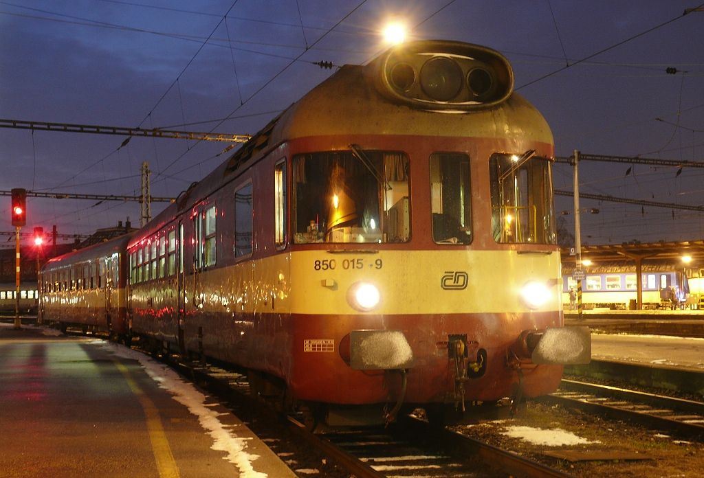 Brno hlavn ndra : 850 015-9