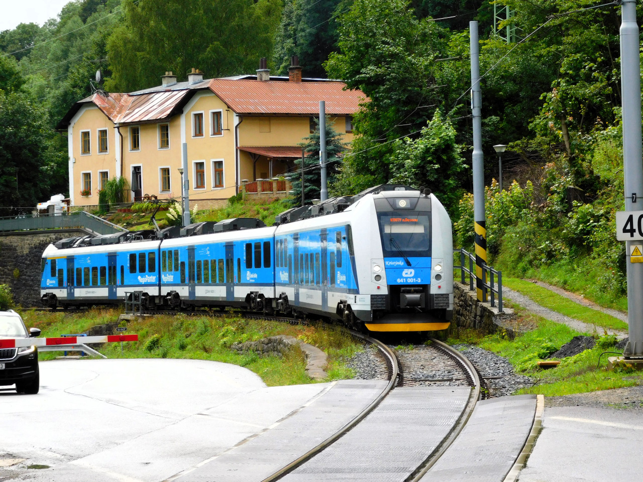 Os dojel za 94 (srov. s tvrzenmi, e po drtizaci to bude 60) min. z Olomouce do Kout n/D., 7/2023