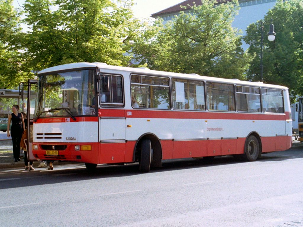 AKA 33 - 90 - B932E - 2. ervna 2000 - any, Masarykovo nmst