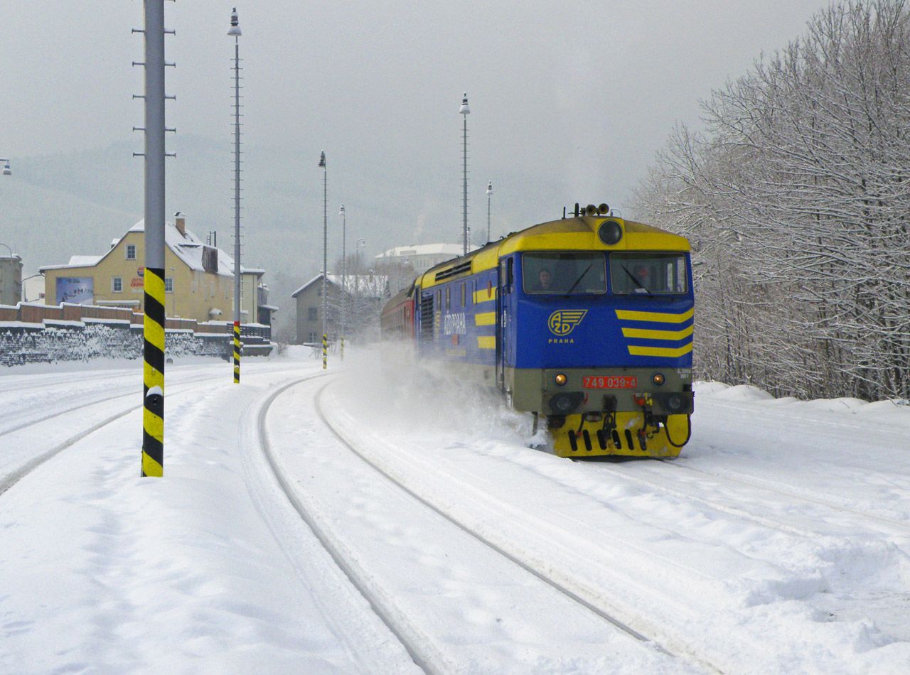 Pjezd 039 na rychlku 1138 do Tanvaldu