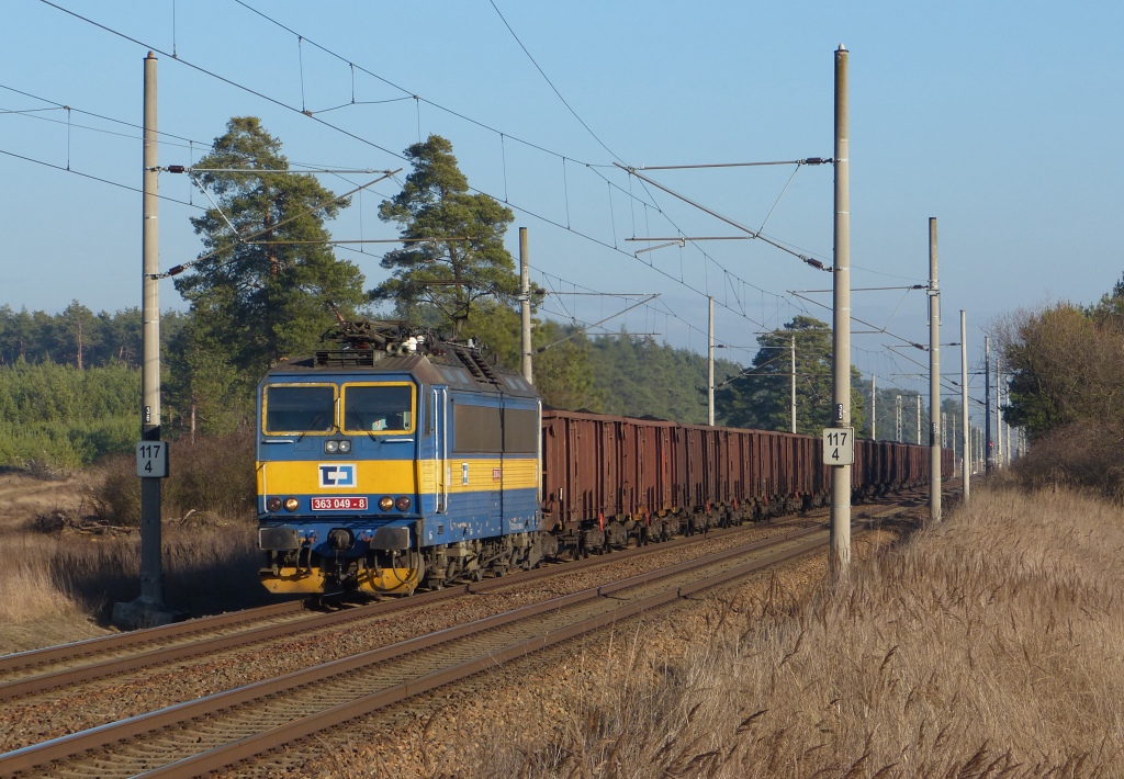 363 049-8 Bzenec pvoz-Rohatec(3.1.2014,foto-Ale Krka)