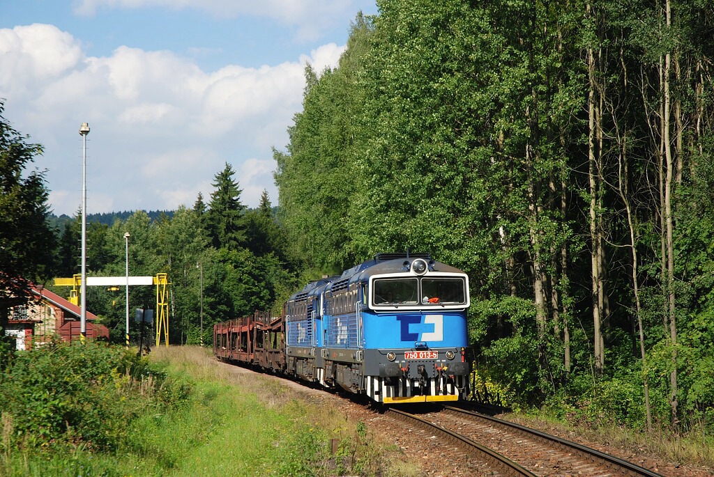 750.013+287 . Metuje