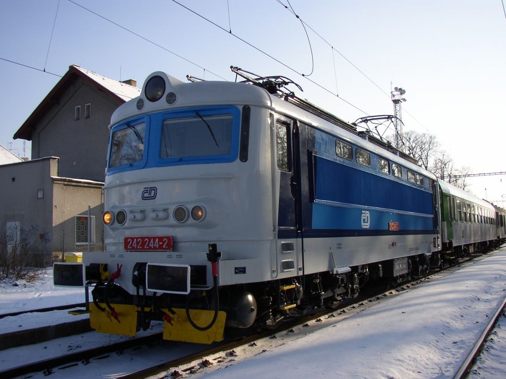 242 244-2, Petice