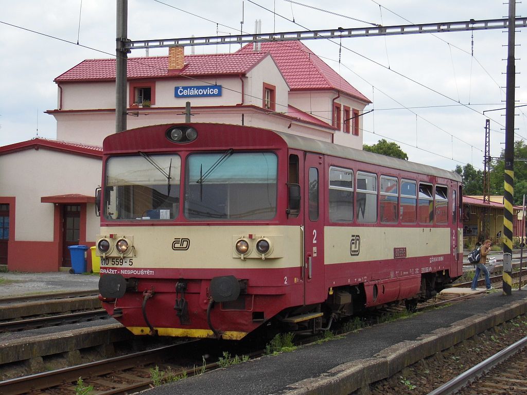 810 559 Os 19422 elkovice (10. 6. 2015)