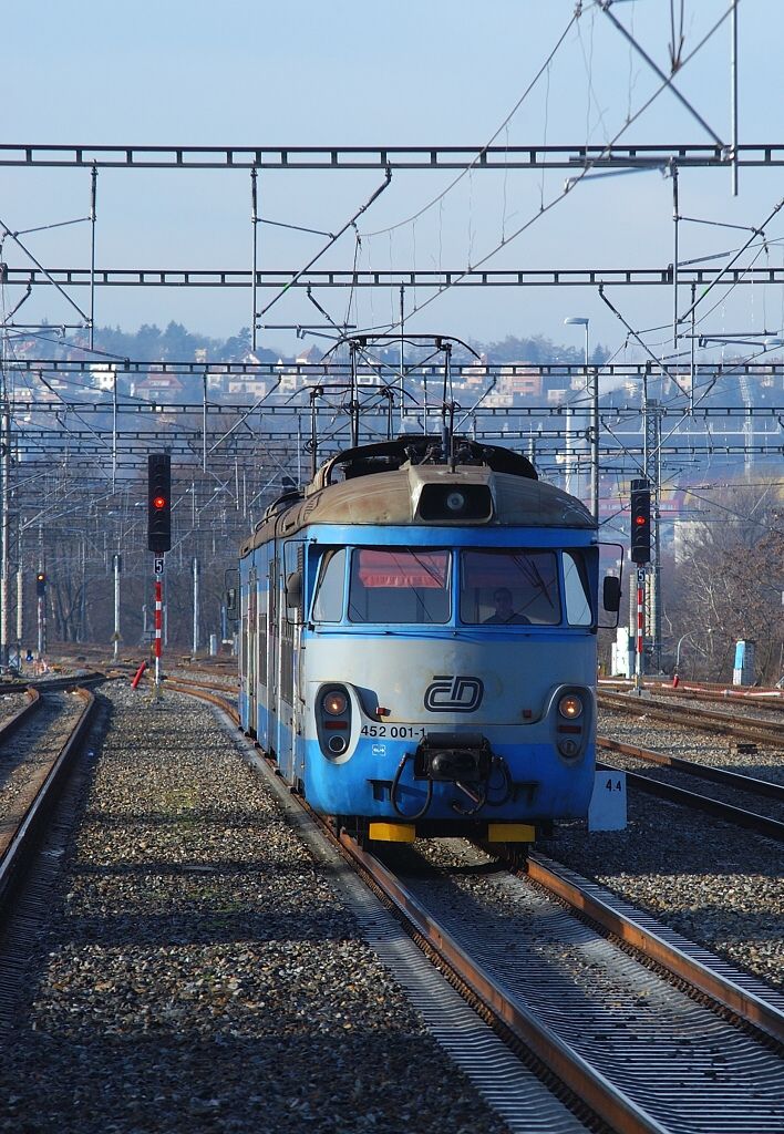 452.001/002 Praha Holeovice 2014-01-03