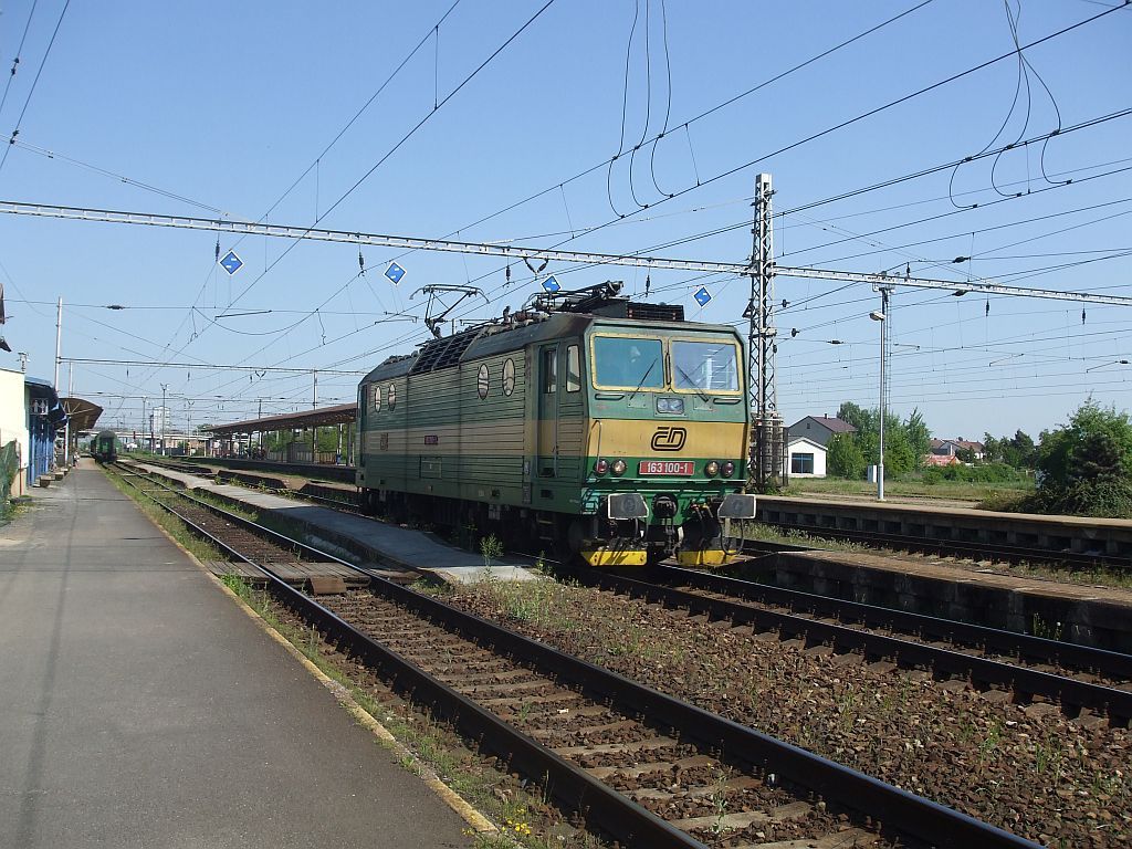 163 100 objd soupravu - Lys n. L. (7. 5. 2011)