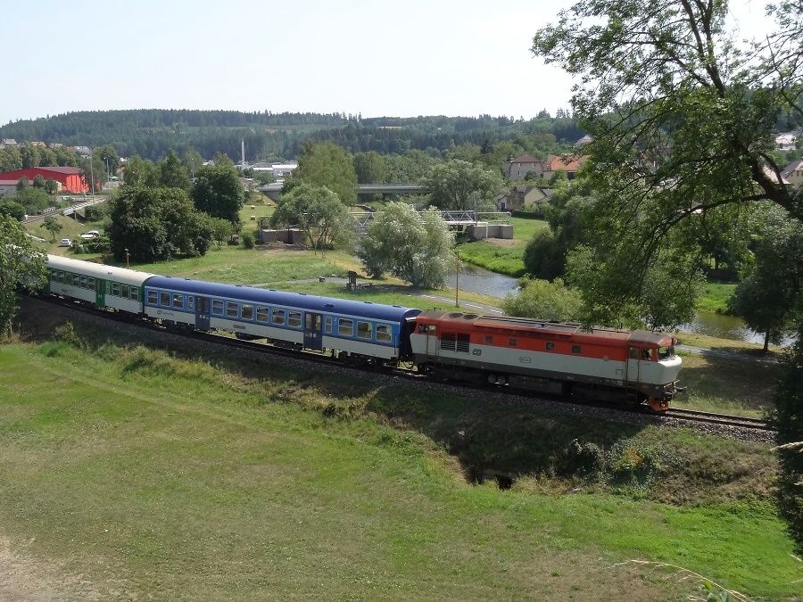 749 006-3 Zru n/Szavou (19.7.2015) - Os 9206