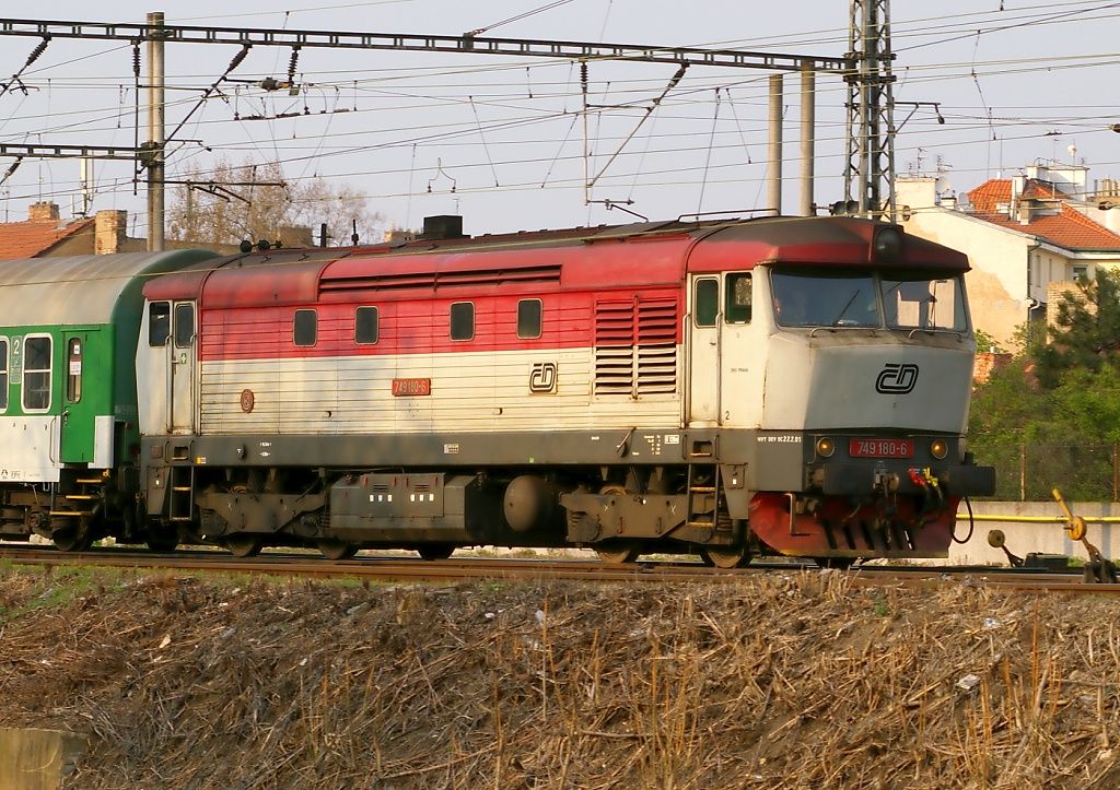 Praha-Smchov  749.180-6  R1254