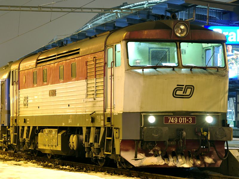 749 011-3