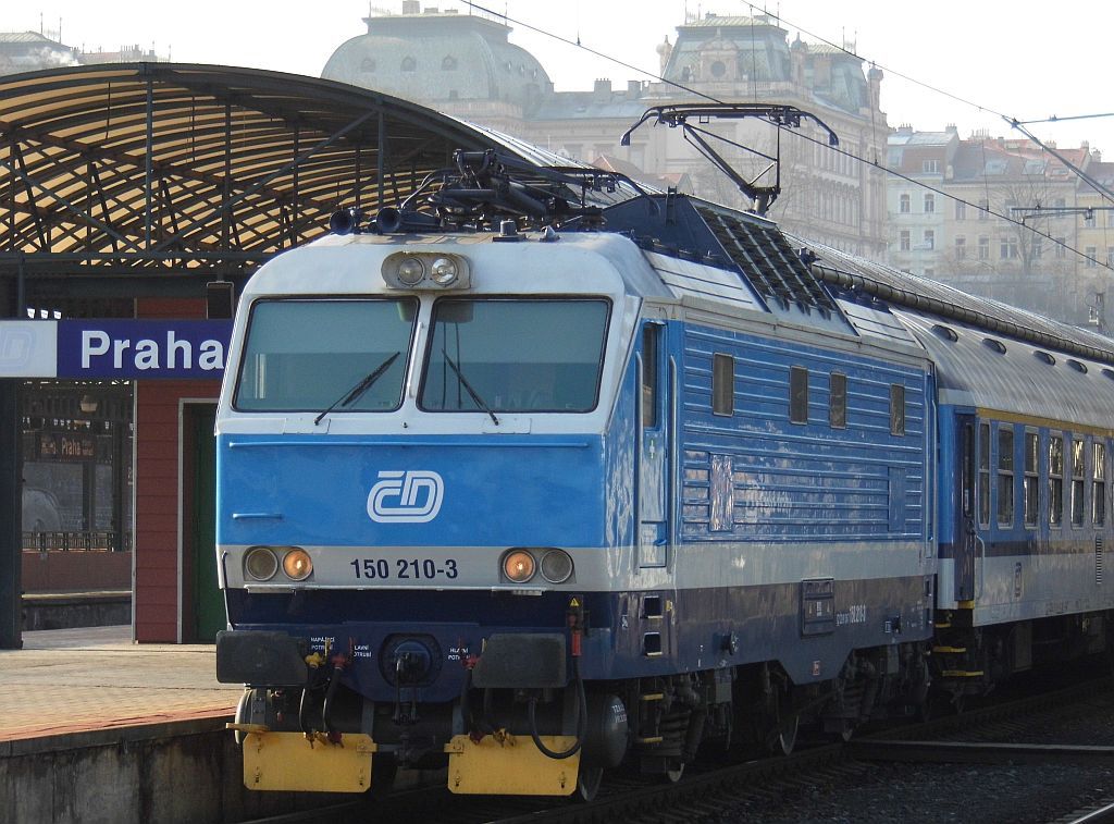 150 210 Praha-hlavn (26. 2. 2015)