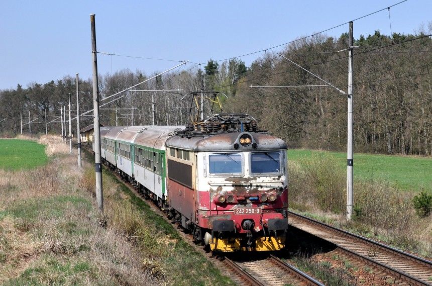 242.250 Dvice R 663 Vajgar 11.4.2009