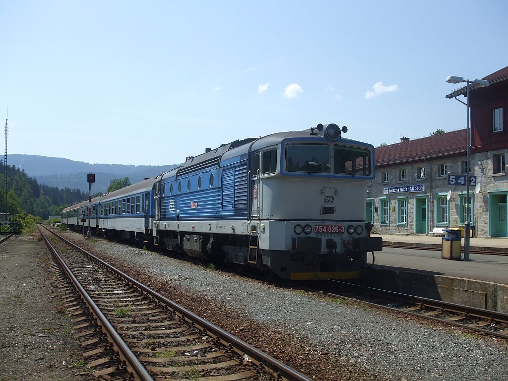 754 026 Os 7501 elezn Ruda-Albtn 24. 7. 2012)