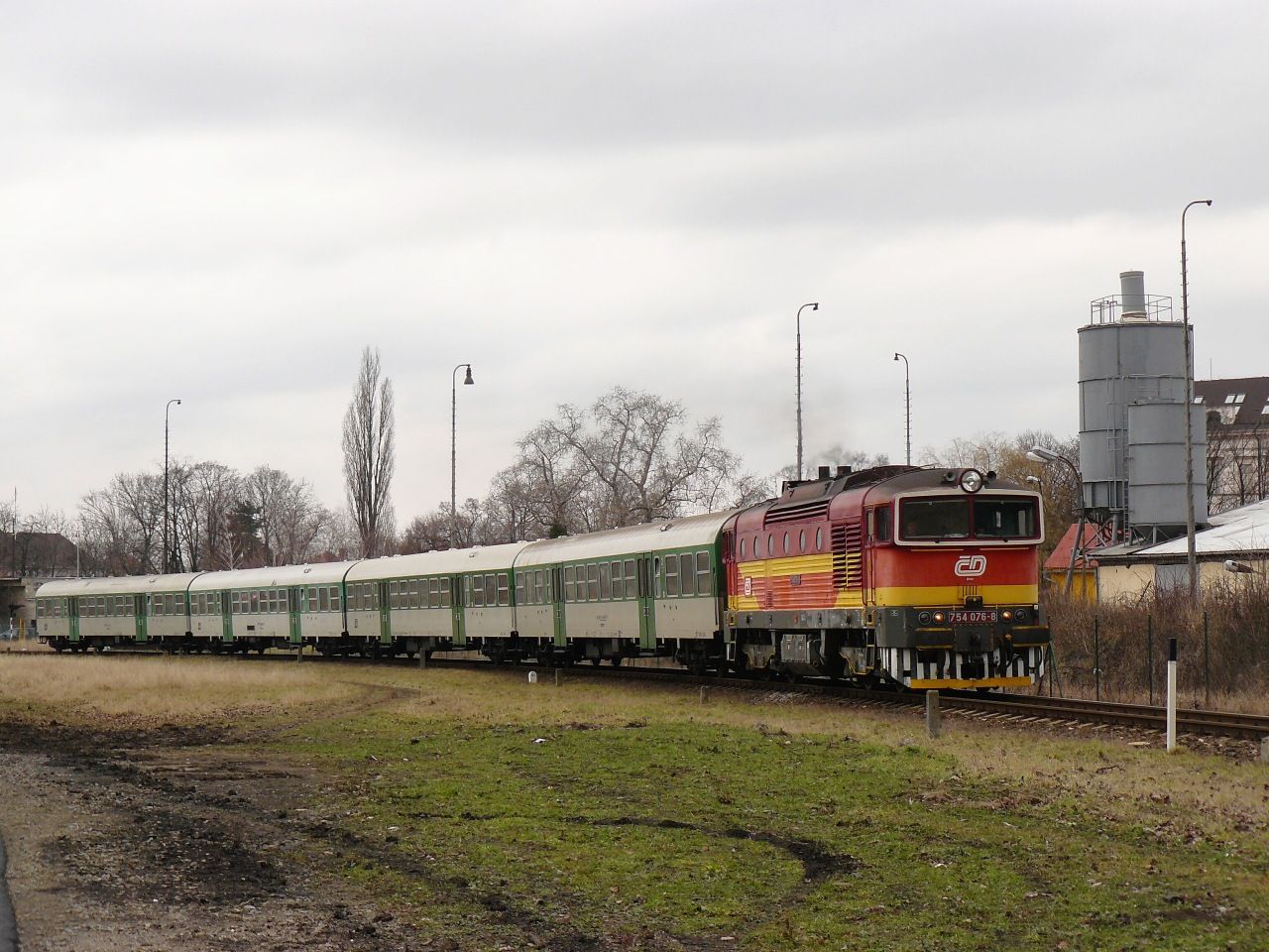 754 076-8 Holeov(R 1445,6.2.2009-foto:M.Nesrsta)