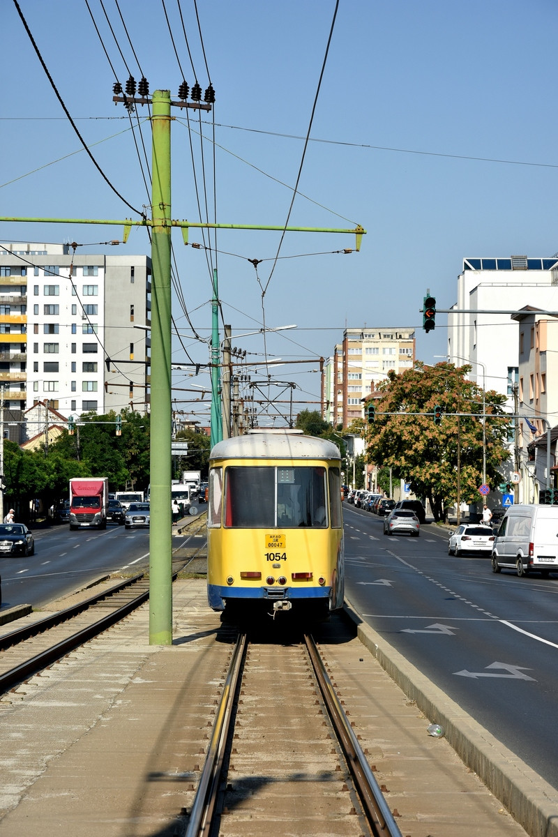 #1014+1054 kles do zastvky Uzina Electrica, 14.8.2024