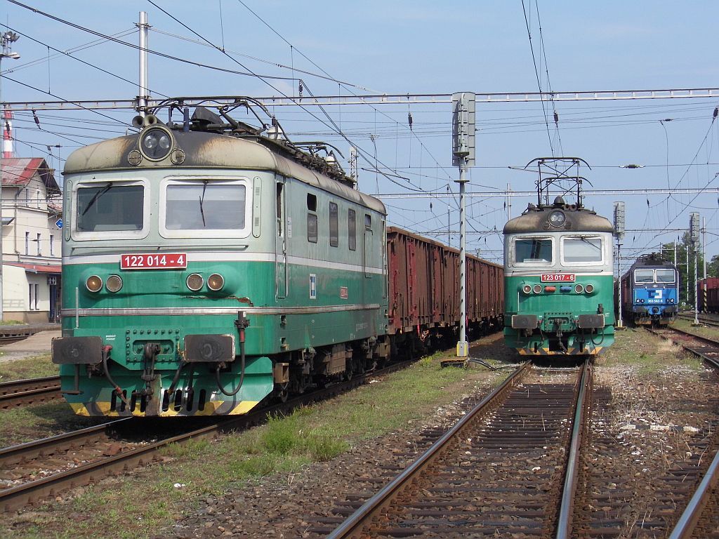 122 014, 123 017, 363 502 Lys nad Labem (11. 6. 2015)