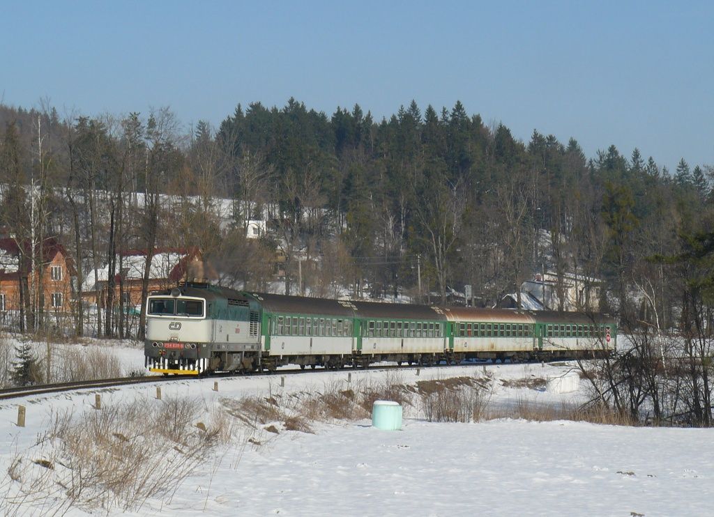 754 039-6 eladn-Kunice p.O.(29.1.2011,Os 3122,foto-Ale Krka)