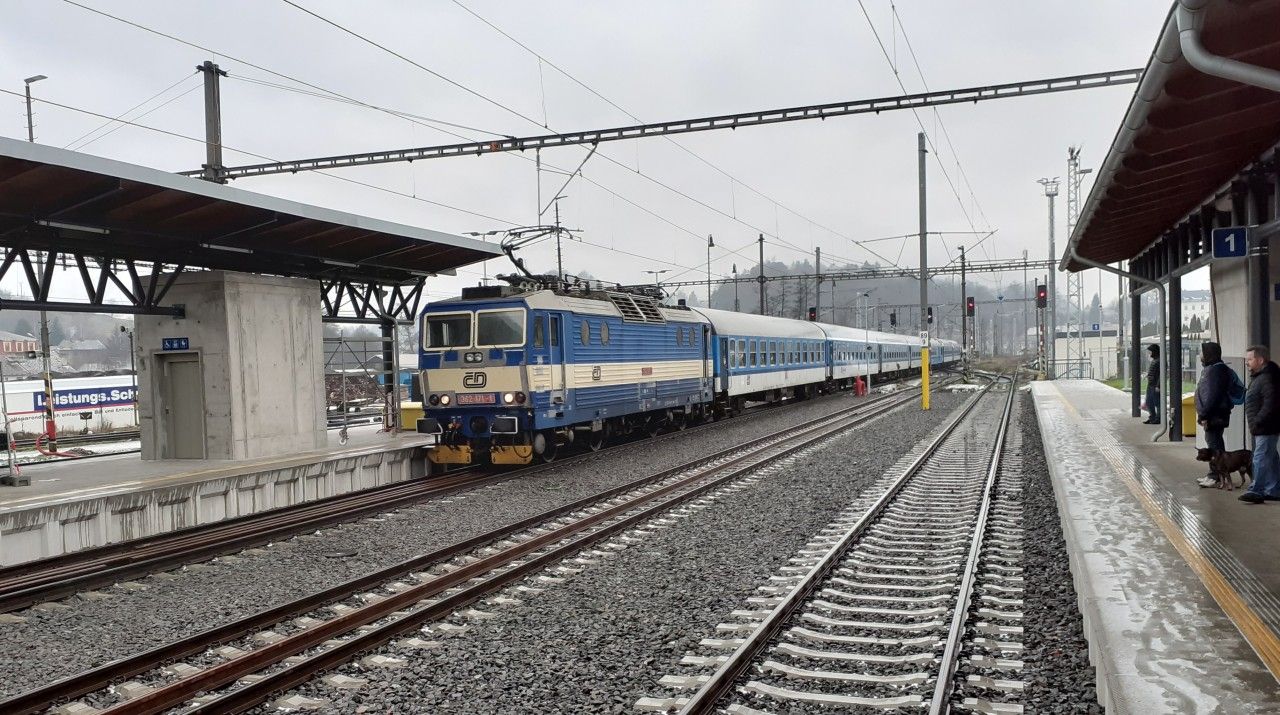 Odstaven soupravy mikulskho vlaku v Letohradu