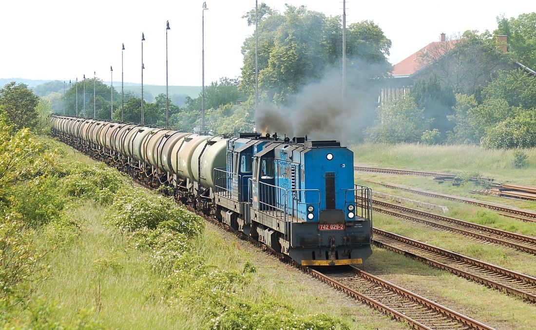 742.029+427 Pn 144050, Valtice, 27.5.2016