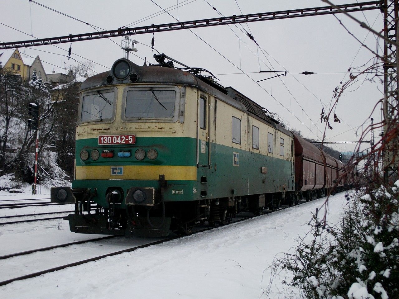 130.042 v st. Praha-Radotn, 5.12.2010