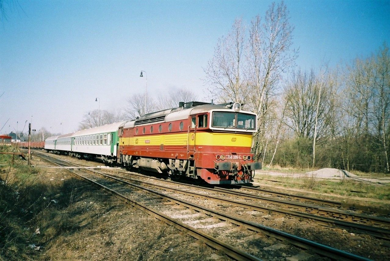 750.326 odjd v Sp 1893 do Prahy Mas.n.z rakovnick st. 4.4.2002