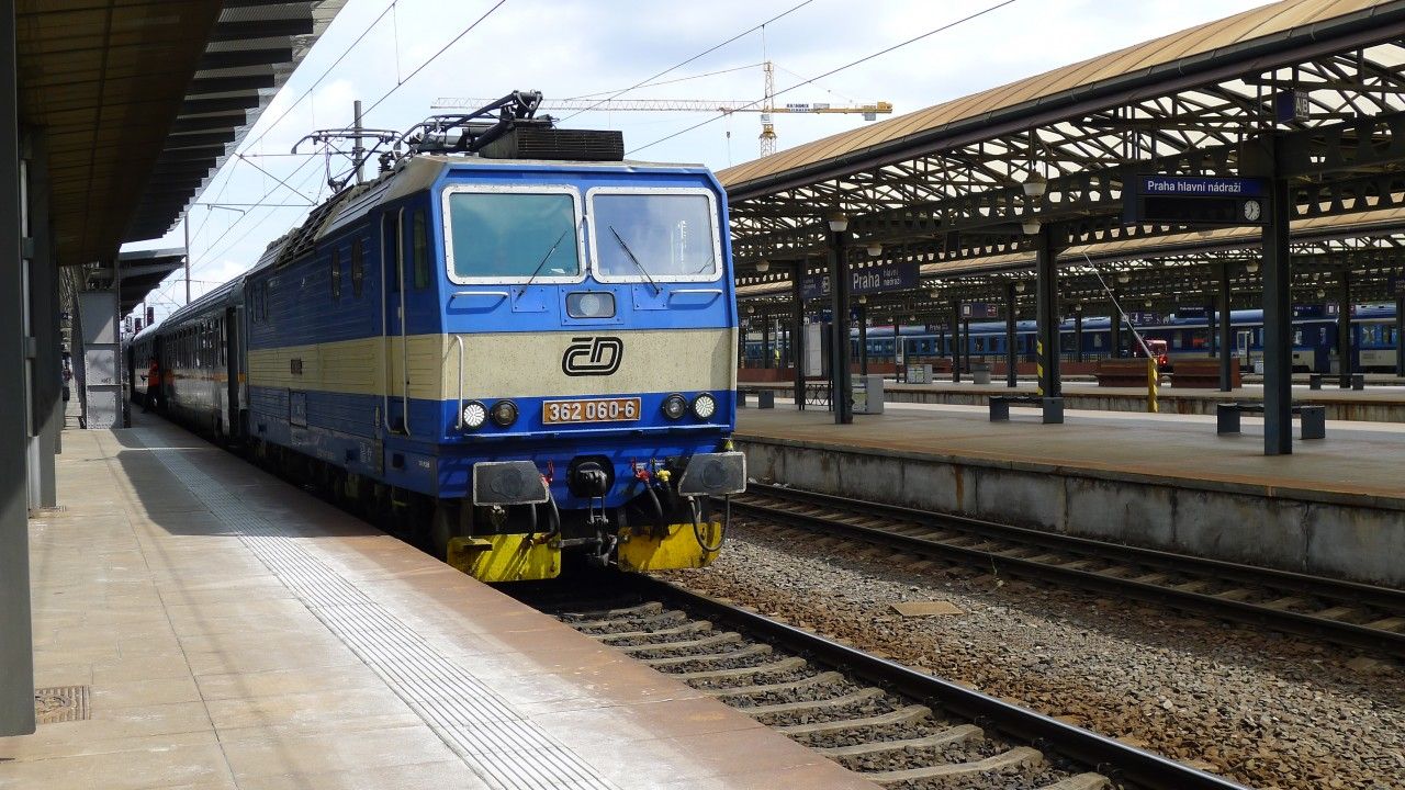 362 060-6  Praha hl.n. dne 8.8.2019