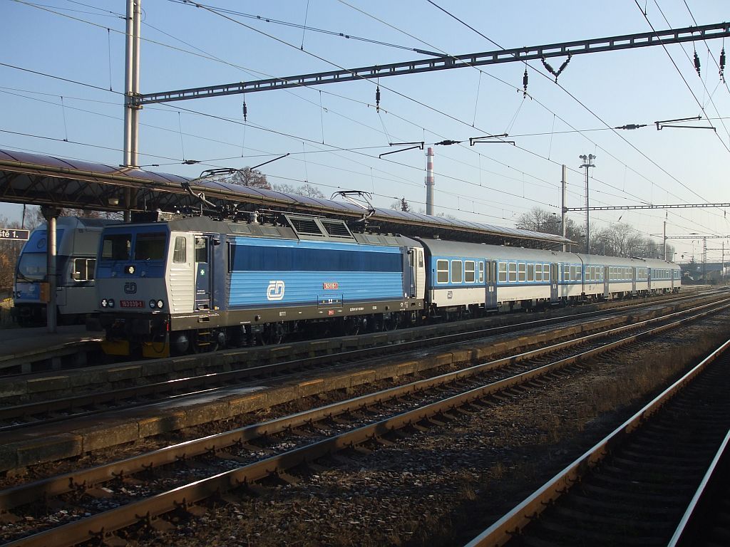 163 039 Os 6412 Lys nad Labem (29. 11. 2011)