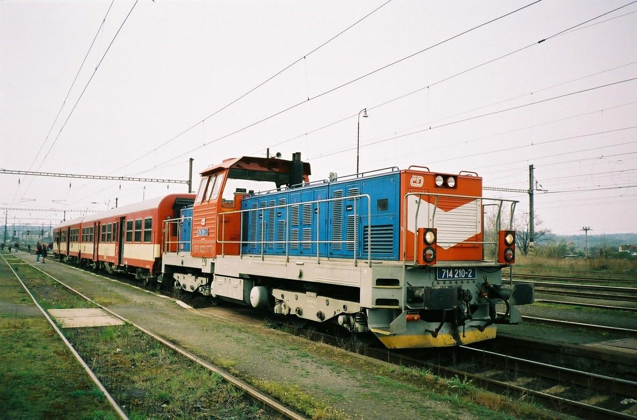 714.210+2x043 v Sp 1633 z Chomutova do Prahy hl.n. v st. atec 20.4.2002