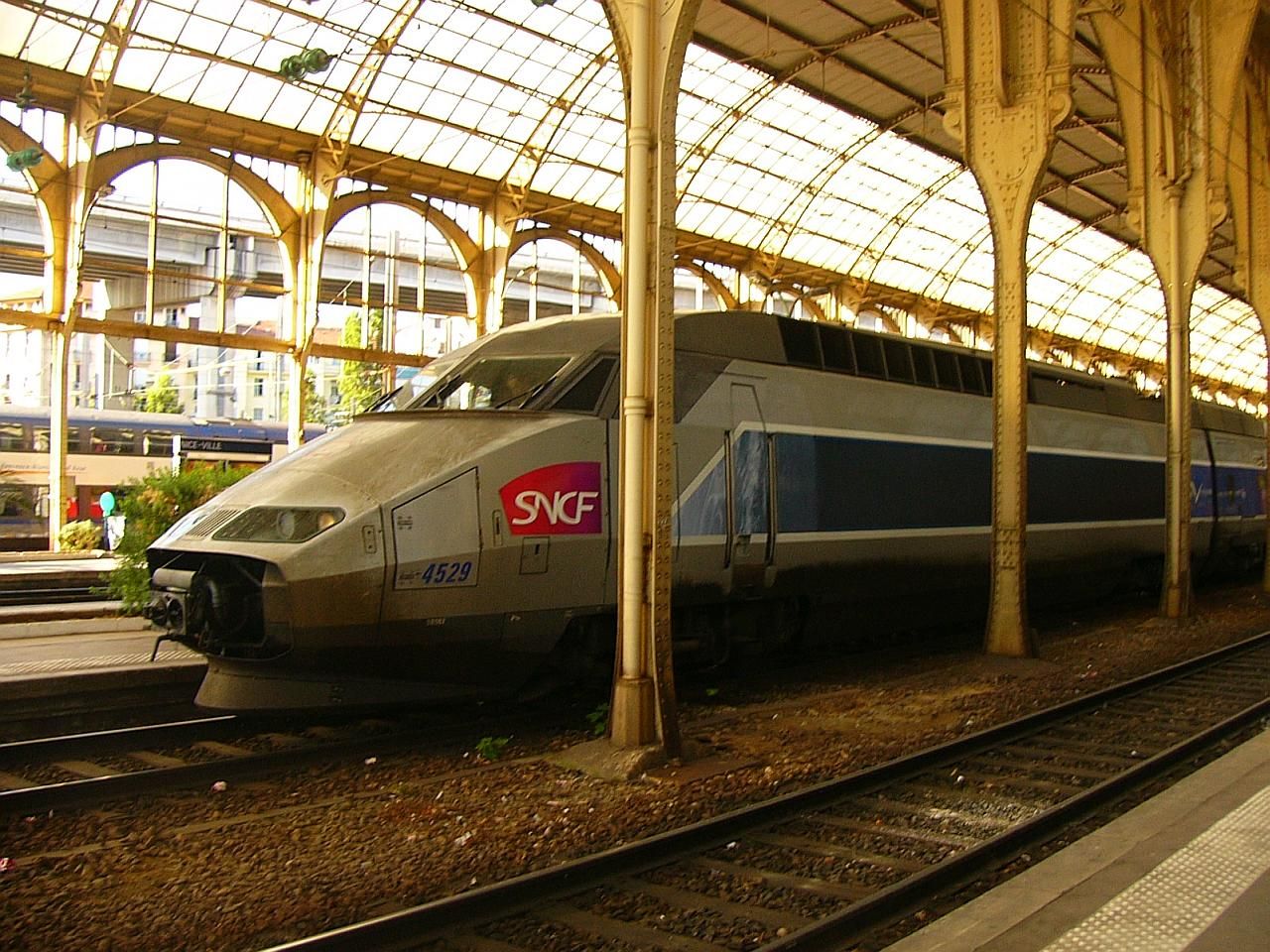 TGV v Nice