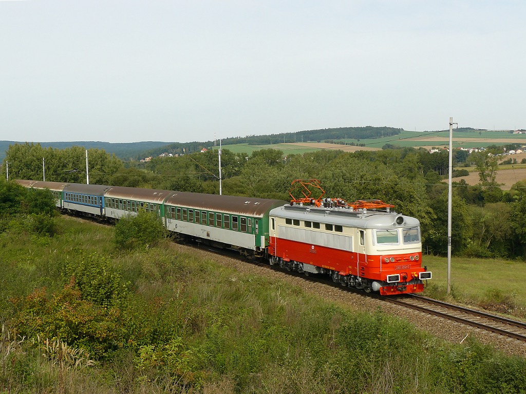 242.213-7 - Nezvstice - Zdemyslice - 21.9. 2012