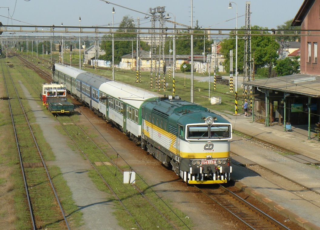 754 023-0 Kojetn(a)(28.7.2012,Sp 1643,foto-Ale Krka)