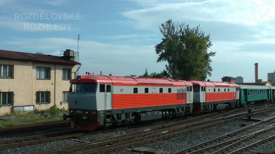 2013 09 14 - Setkn lokomotiv ady T478.1 a T478.2 (749 a 751) v elezninm muzeu D v Lun