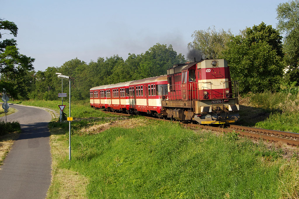 Os 4120, 742 076, Kunovice zast.  ONV lzn