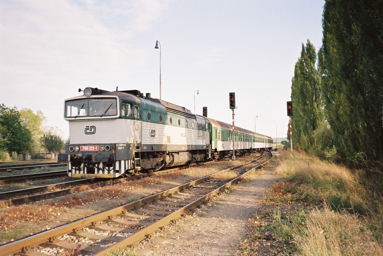 750.213 vjd v Os z Plzn hl.n. do atce do blatensk st. (16:46) 5.10.2006