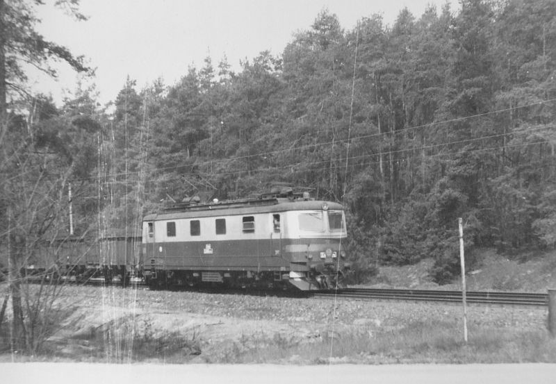 469.1 Otradovice - Dvorce (1982)