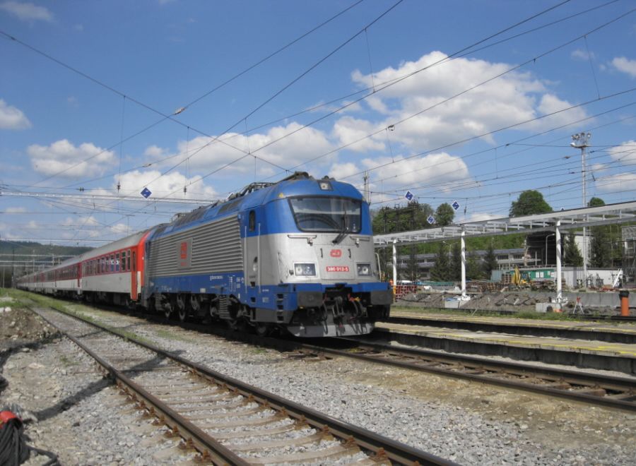 380 012 vchdza s Ex 122 Koian do rozostavanej st.Pchov na koaj .16