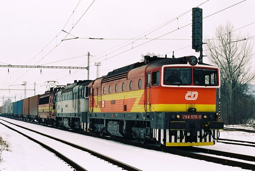 754 076+018+230 Tinov 26.2.2005