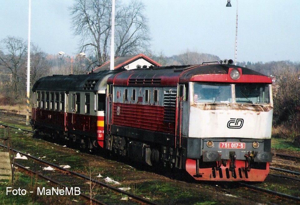 751 017 a neschopn 853 026 - 19.11.2000 MB-Deb