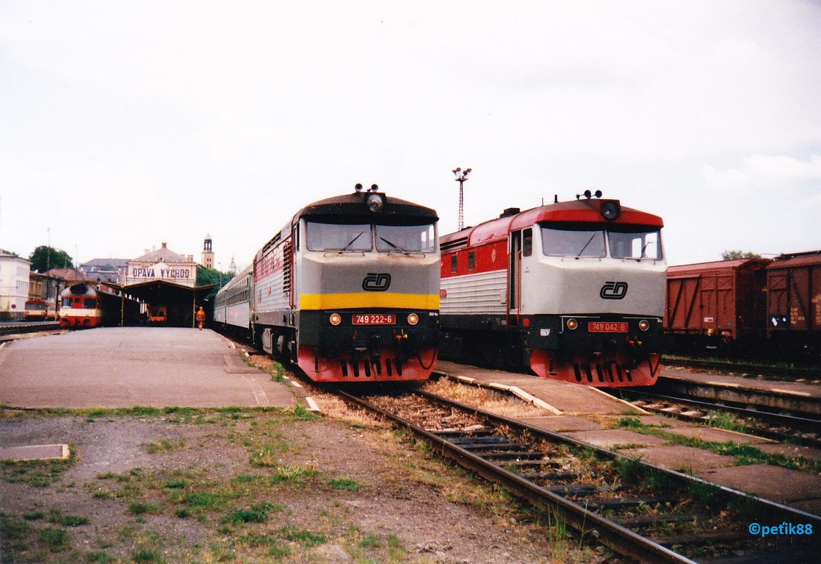 749 222 + 749 042 foceno v lt roku 2002