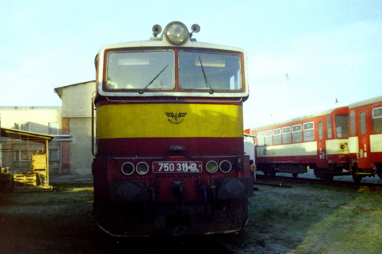 750.311-3 PJ Mezimst, 10.11.2001