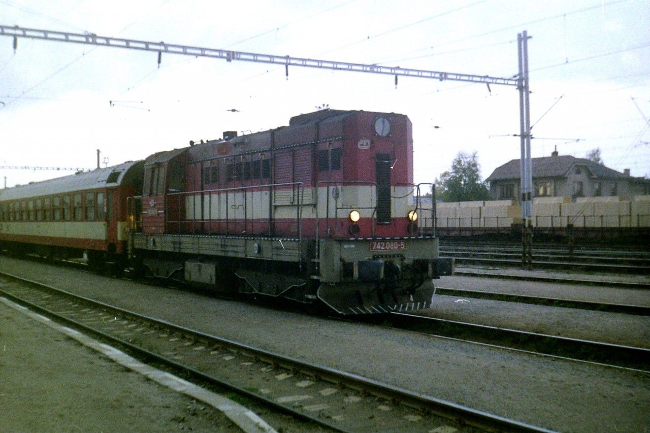 742.080-5 v Tniti nad Orlic, rok 2001