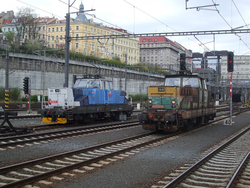 111 010, 011 - Praha-hlavn (21. 4. 2012)